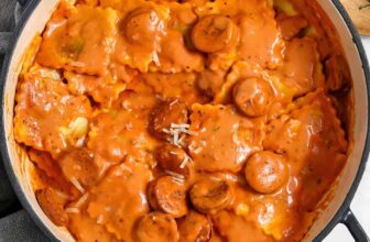 Ravioli with Tomato Cream Sauce