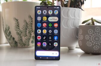 Is hybrid AI the smartphone wave of the future? Samsung and Apple think so