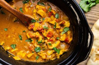 Slow Cooker Coconut Chicken Curry
