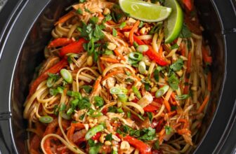 Slow Cooker Chicken Peanut Noodles
