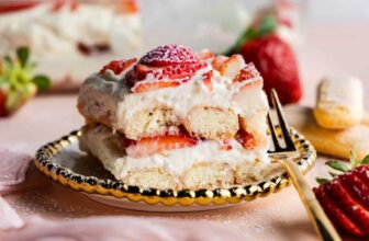 Strawberries and Cream Tiramisu – The Stay At Home Chef