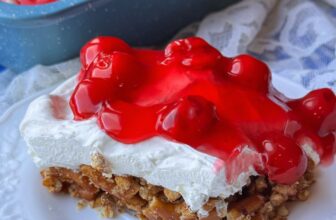 CHEESECAKE PRETZEL DESSERT – The Southern Lady Cooks
