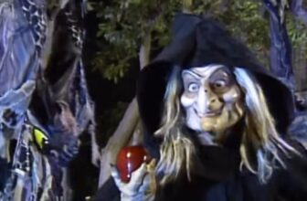 Snow White’s Previous Disney Ride Was Wild and Creepy as Hell