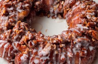 APPLE CINNAMON MONKEY BREAD – The Southern Lady Cooks