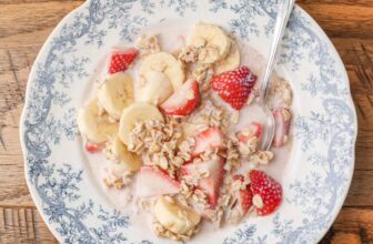 The Best Crockpot Oatmeal – Barefeet In The Kitchen